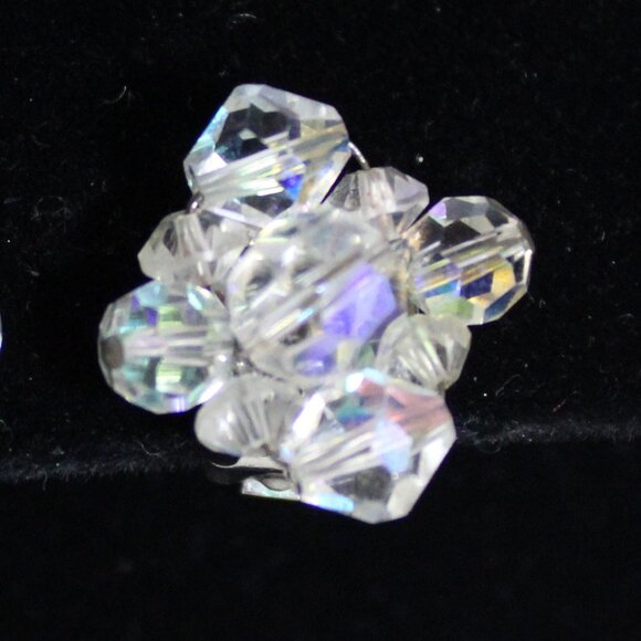 Vintage Aurora Borealis Crystal Clip On Earrings - Picture 5 of 8